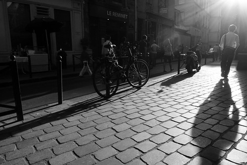 Paris street, dinner time.